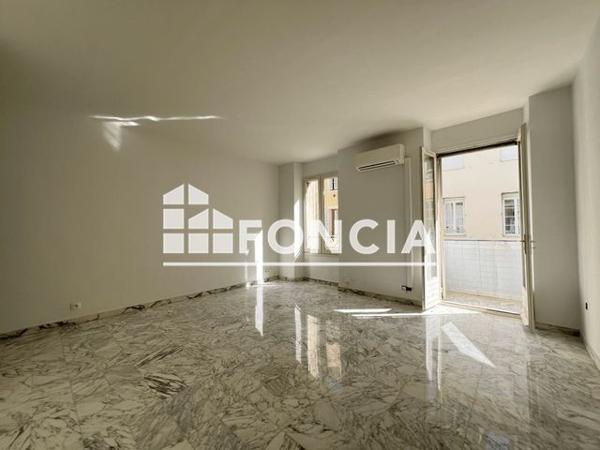 Location Appartement 2 pièces 36.1 m² - 26 RUE COMMANDANT ANDRE Cannes 06400