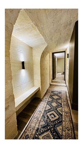 Bordeaux centre, Quinconces, dans Hôtel Particulier, superbe appartement bourgeois de 260 m2, avec jardin et piscine