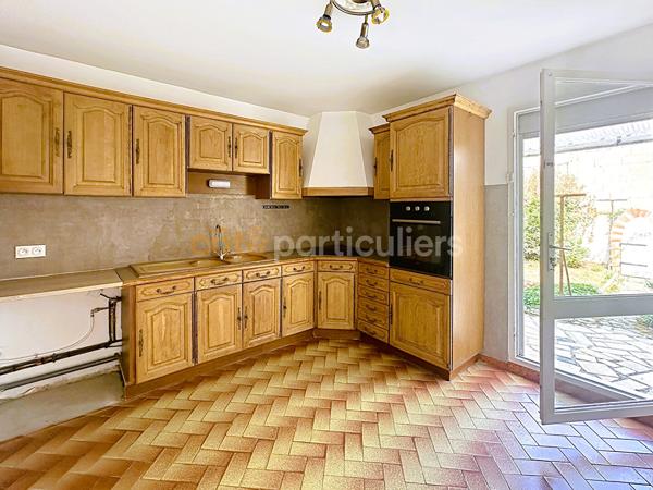 Vente
                Maison78 m² - 4 Pièces -
                    POITIERS (86000)