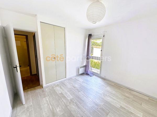 Vente
                Maison78 m² - 4 Pièces -
                    POITIERS (86000)