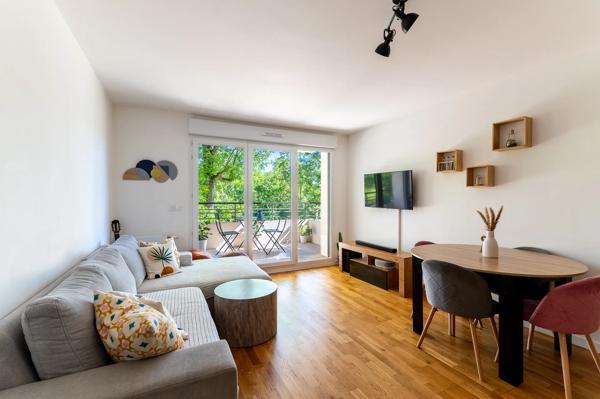 Appartement
         3 pièces
        - 65 m² Exclusivité 429 000 € *