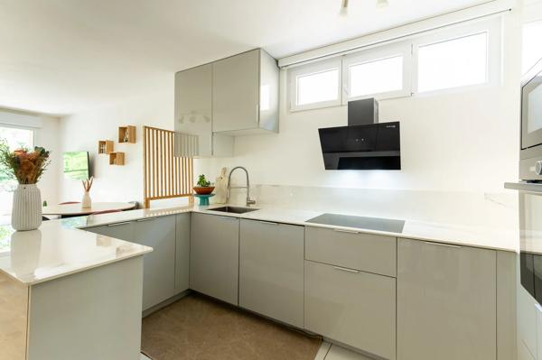 Appartement
         3 pièces
        - 65 m² Exclusivité 429 000 € *
