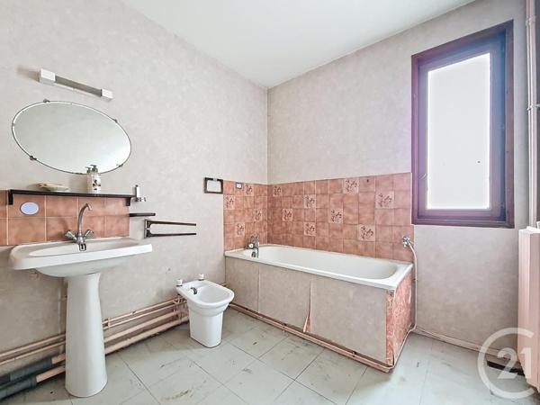 Appartement T5 à vendre  5 pièces - 99,05 m2 CLERMONT FERRAND - 63