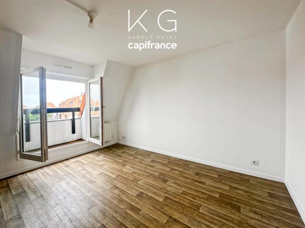 Villers-sur-Mer à 700 m de la plage, appartement à vendre 2 pièces 29 m2 dernier étage