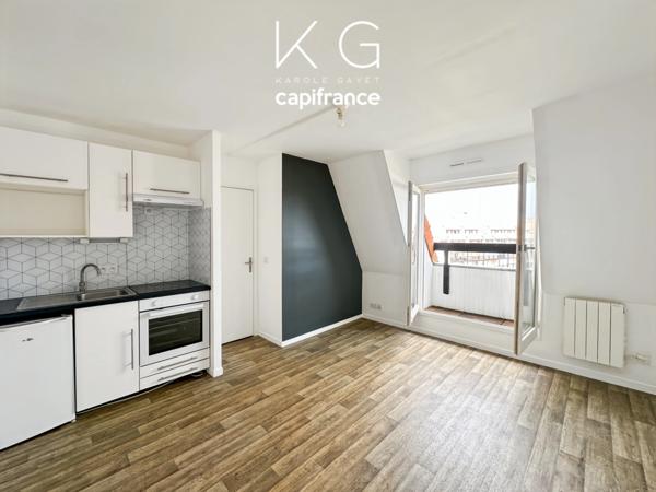 Villers-sur-Mer à 700 m de la plage, appartement à vendre 2 pièces 29 m2 dernier étage