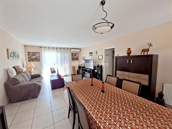 Vente                                                      Maison
                        
                     5 pièces                      90 m2                     à Aussillon