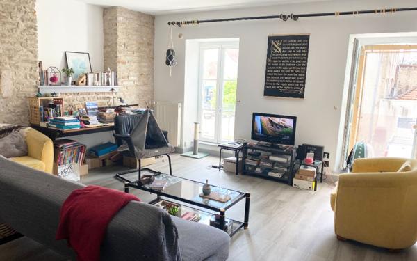 Immeuble à vendre    4 pièces •  Chaumont