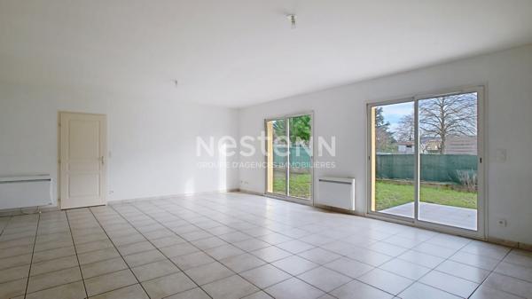 Maison à vendre à Tonneins - 7 pièces, 5 chambres et jardin spacieux