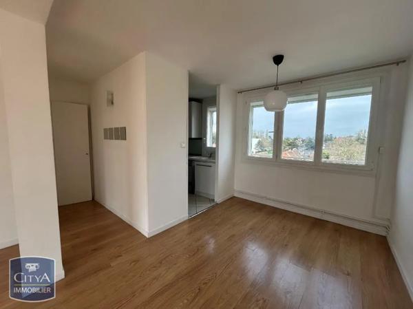 Appartement à louer 4 pièces 77.7m²