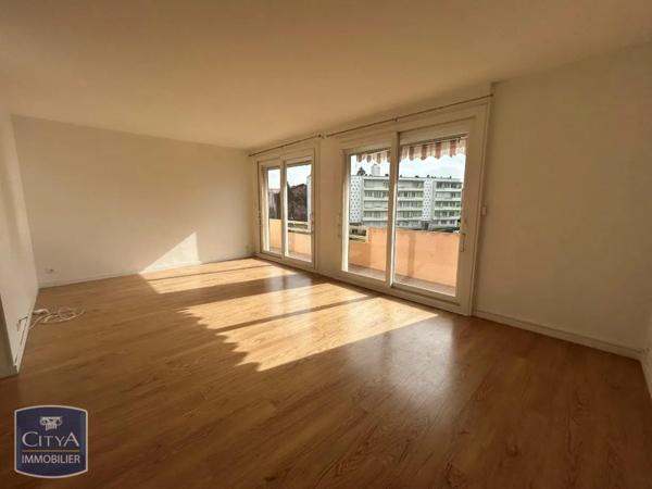 Appartement à louer 4 pièces 77.7m²