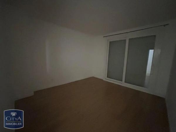 Appartement à louer 4 pièces 77.7m²