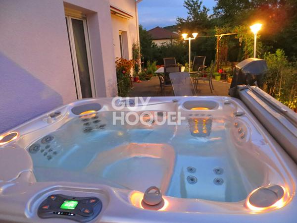 Maison spacieuse à vendre à Chavigny - 6 pièces, 4 chambres