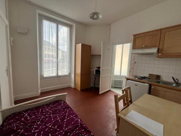A louer - Studio meublé - Angers secteur Eblé