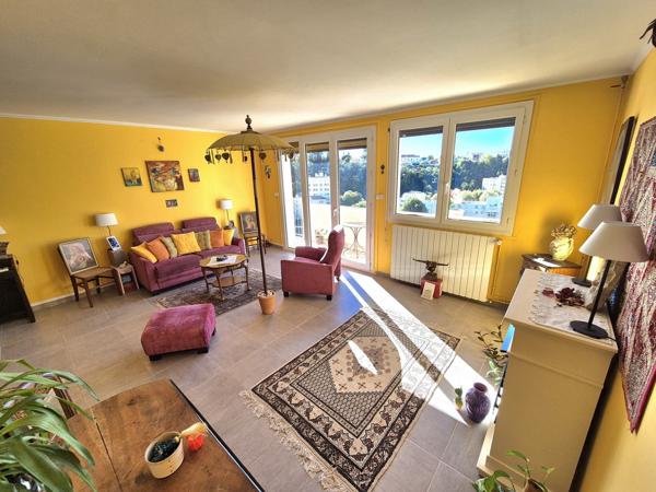 Appart dernier étage garage vue 95 m2 Alès (30100)