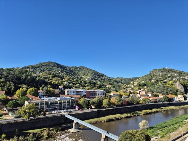 Appart dernier étage garage vue 95 m2 Alès (30100)