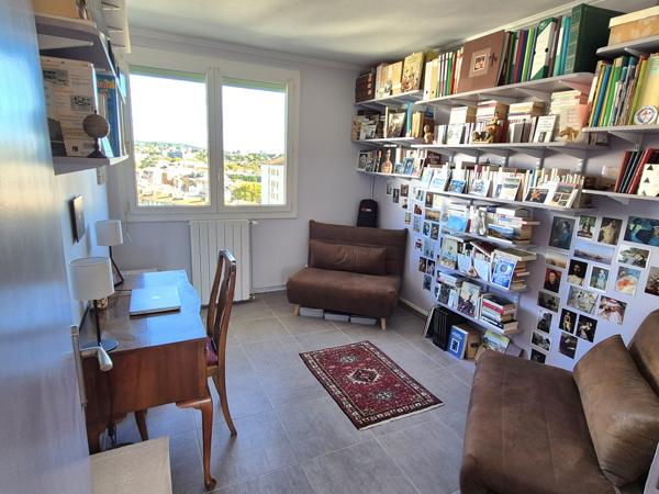 Appart dernier étage garage vue 95 m2 Alès (30100)