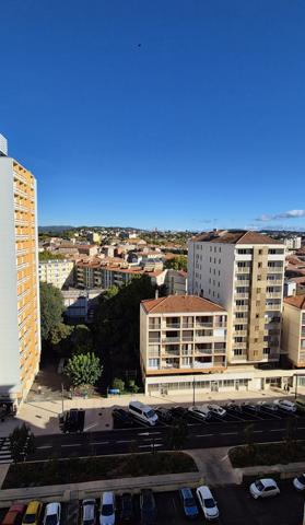 Appart dernier étage garage vue 95 m2 Alès (30100)