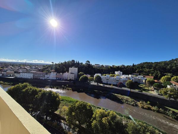 Appart dernier étage garage vue 95 m2 Alès (30100)