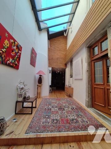 A Vendre Le Mans Hyper Centre ville spacieuse maison / loft de 4 chambres avec Garage et cave