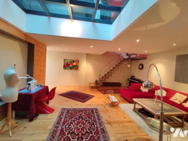 A Vendre Le Mans Hyper Centre ville spacieuse maison / loft de 4 chambres avec Garage et cave