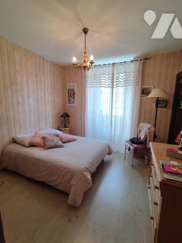 A Vendre Le Mans Hyper Centre ville spacieuse maison / loft de 4 chambres avec Garage et cave