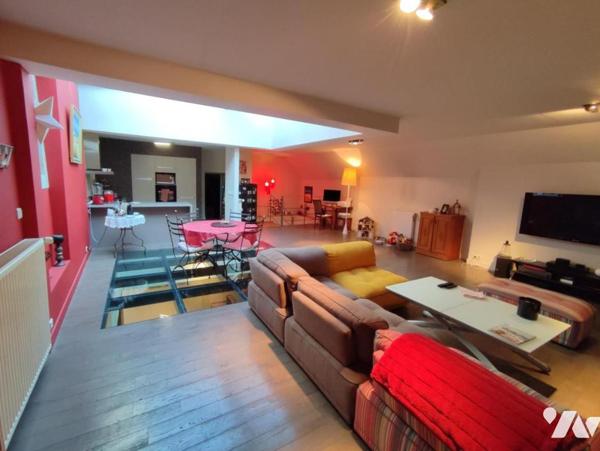 A Vendre Le Mans Hyper Centre ville spacieuse maison / loft de 4 chambres avec Garage et cave