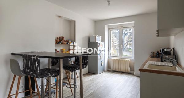 À vendre Appartement 4 pièces 78 m² - Laval 53000
