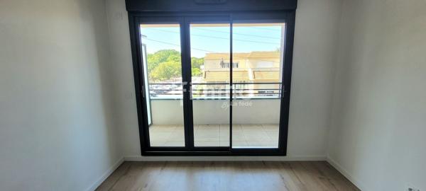Appartement F2 balcon, parking