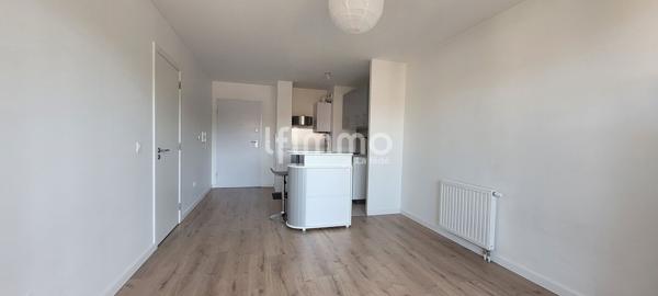 Appartement F2 balcon, parking
