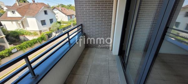Appartement F2 balcon, parking