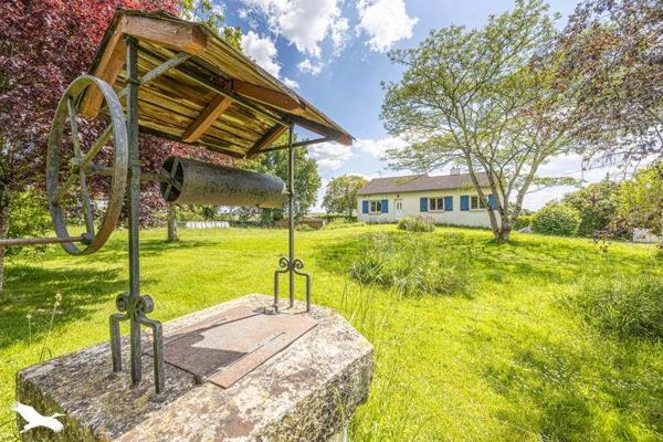 Maison à vendre |  Saint-Léger-de-la-Martinière |  6 pièces | 162 m²