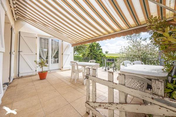 Maison à vendre |  Saint-Léger-de-la-Martinière |  6 pièces | 162 m²