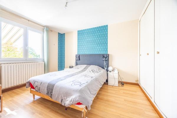 Maison à vendre |  Saint-Léger-de-la-Martinière |  6 pièces | 162 m²