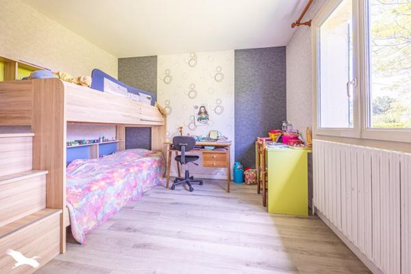 Maison à vendre |  Saint-Léger-de-la-Martinière |  6 pièces | 162 m²