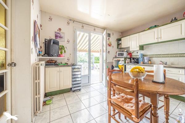 Maison à vendre |  Saint-Léger-de-la-Martinière |  6 pièces | 162 m²