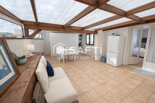 Investisseur ou maison familiale 600 mètres RER E