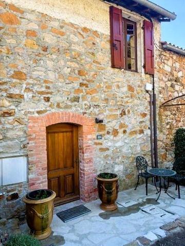 Saint-Sébastien-d'Aigrefeuille (30140) Jolie maison de village avec piscine et vue