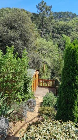 Saint-Sébastien-d'Aigrefeuille (30140) Jolie maison de village avec piscine et vue