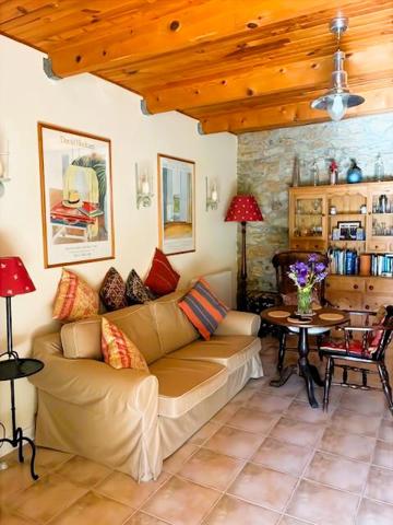 Saint-Sébastien-d'Aigrefeuille (30140) Jolie maison de village avec piscine et vue