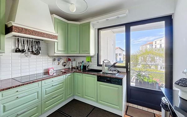 Appartement à vendre    5 pièces • 126,41 m2 Biarritz