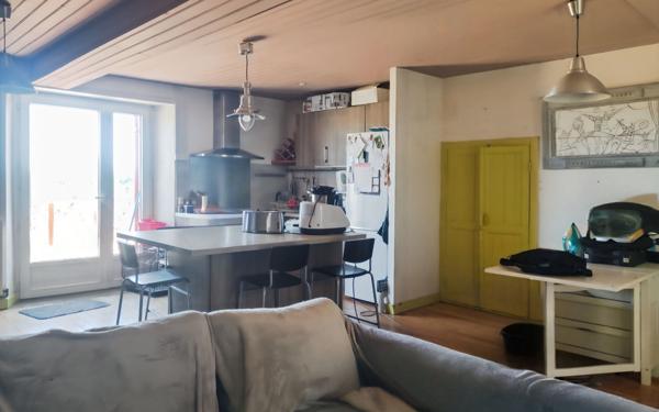 Maison à louer    3 pièces •  Mensignac