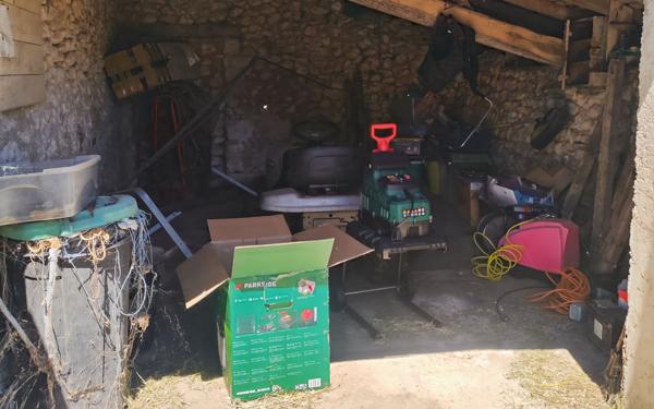 Maison à louer    3 pièces •  Mensignac