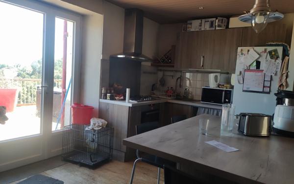 Maison à louer    3 pièces •  Mensignac