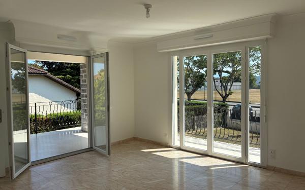 Appartement à louer    4 pièces •  Lescar