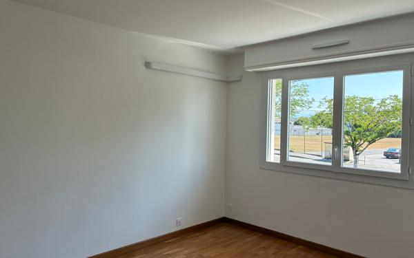 Appartement à louer    4 pièces •  Lescar