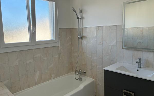 Appartement à louer    4 pièces •  Lescar