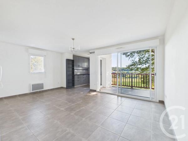 Appartement F3 Bis à vendre  4 pièces - 69,82 m 2   LARRESSORE  - 64
