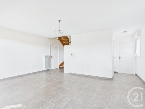 Appartement F3 Bis à vendre  4 pièces - 69,82 m 2   LARRESSORE  - 64