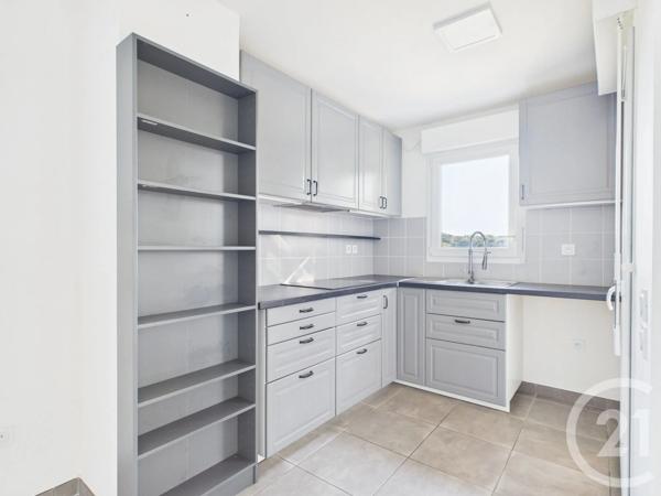 Appartement F3 Bis à vendre  4 pièces - 69,82 m 2   LARRESSORE  - 64