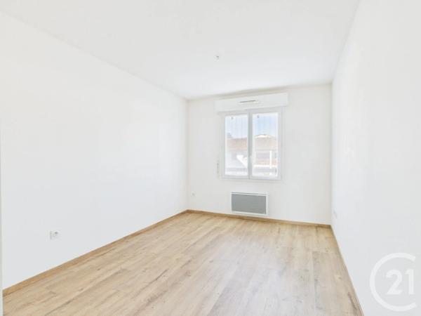 Appartement F3 Bis à vendre  4 pièces - 69,82 m 2   LARRESSORE  - 64